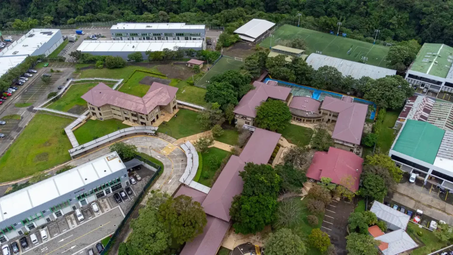 WSGallery-BlueValleySchool-CampusOverview