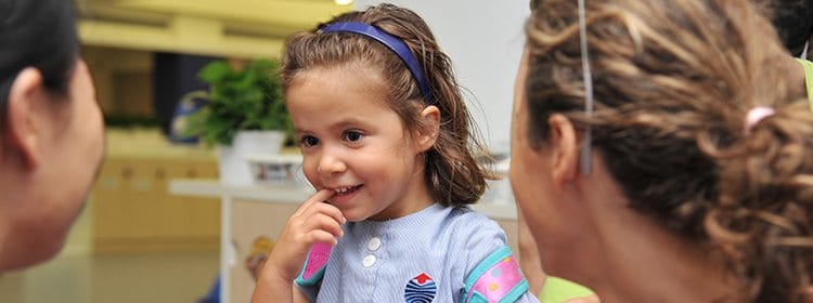 3 consejos para padres para construir un vínculo familiar fuerte y feliz